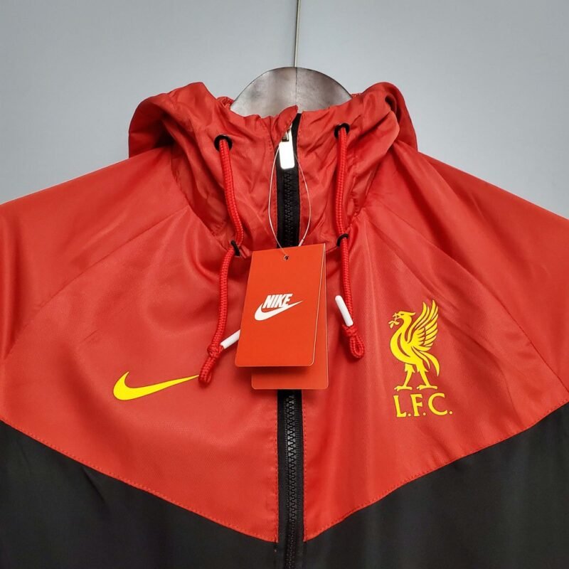 Corta Vento Liverpool Oficial Nike Preto e Vermelho 21/22