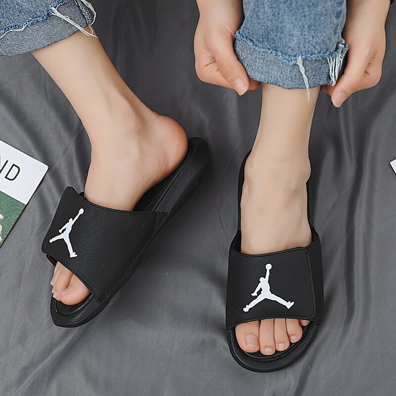 Chinelo Nike Air Jordan Hydro 6 Preto