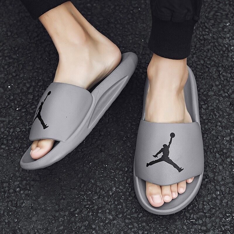 Chinelo Nike Air Jordan Cinza