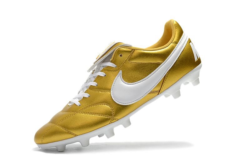 Chuteira de Campo Nike Premier II FG Dourado